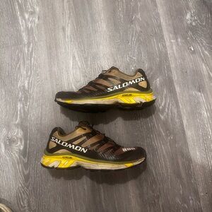 Salomon Men’s Black and Yellow Athletic Shoes